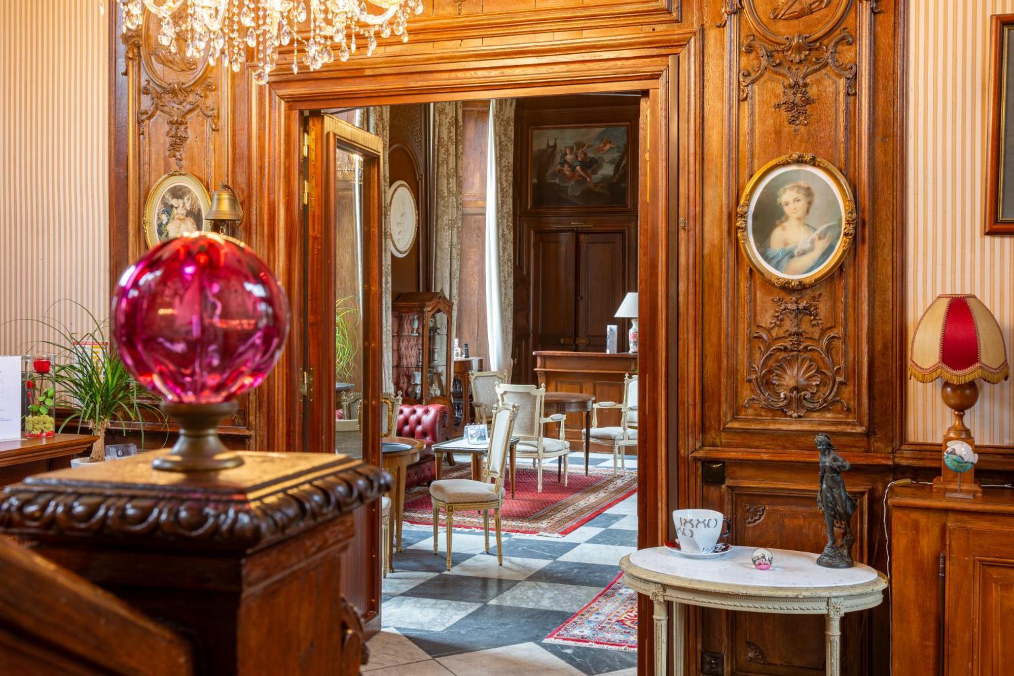 Hotel Chateau Du Colombier