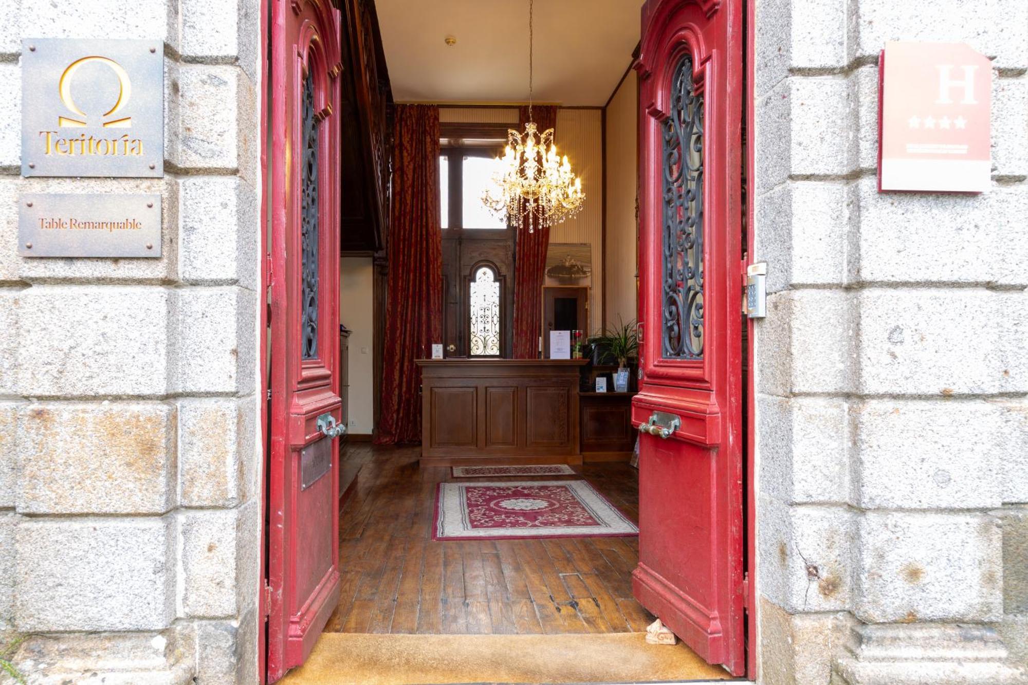 Château Du Colombier Hotel 4*