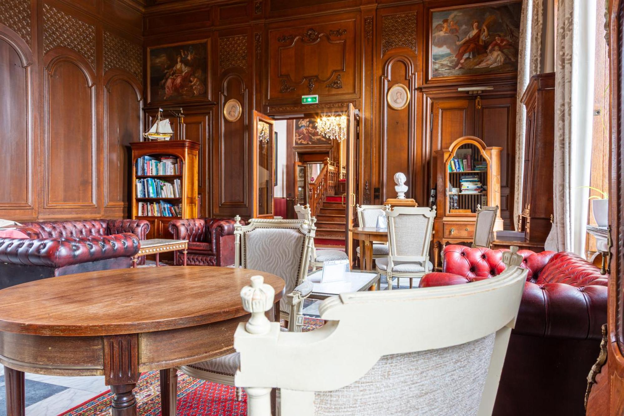 Château Du Colombier Hotel
