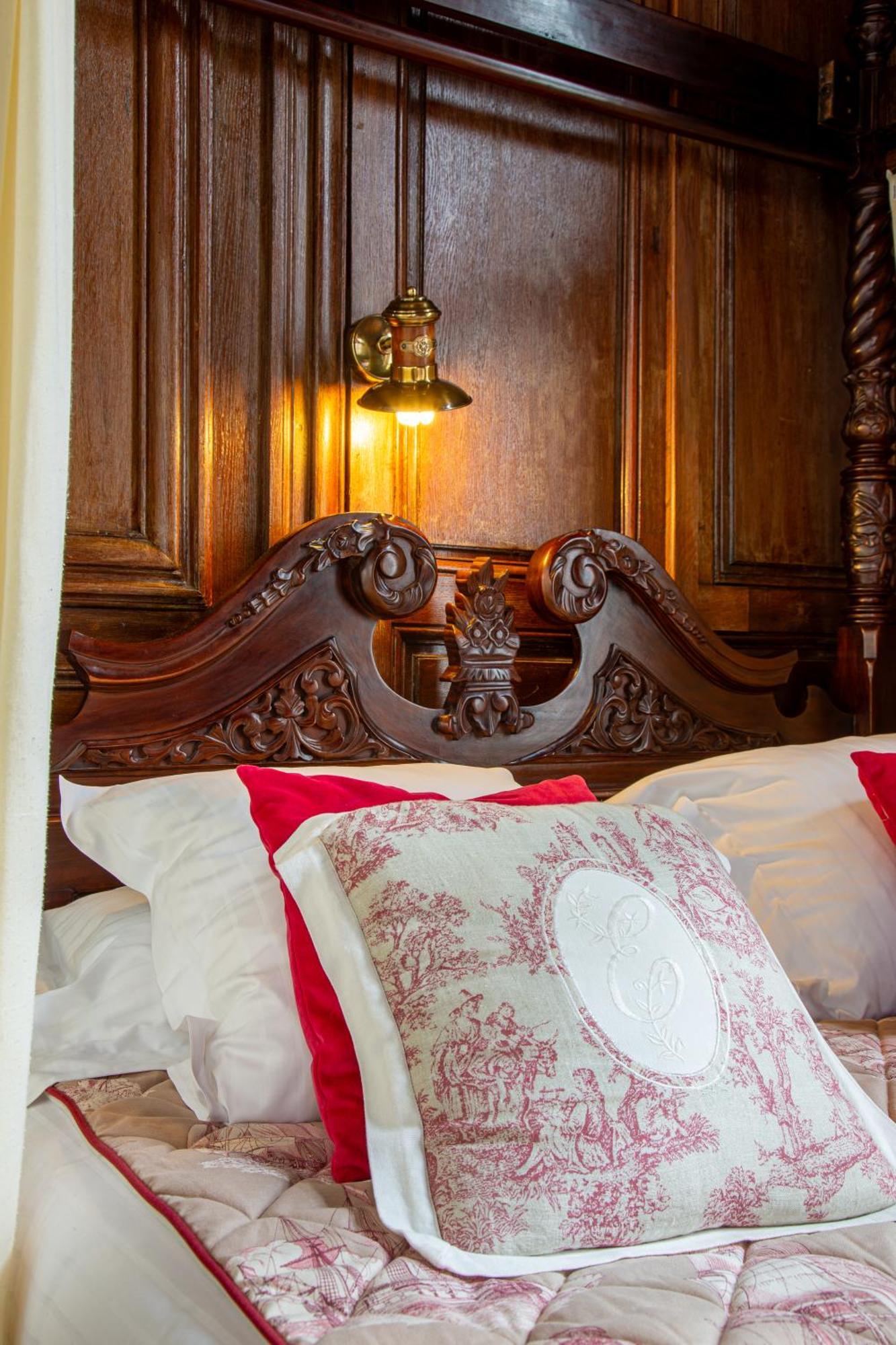 Hotel Château Du Colombier